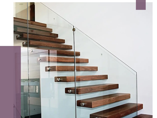 Стеклянные перила для лестницы в Кирове-Чепецке от 15767 руб.