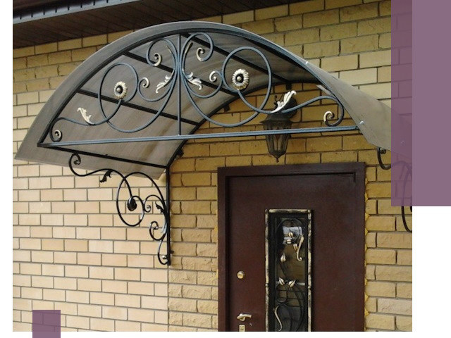 Изготовление козырьков из металла под ключ в Кирове-Чепецке