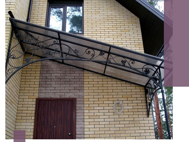 Односкатные козырьки из металла под ключ в Кирове-Чепецке